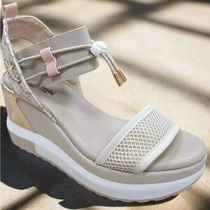 White Wedge Sandals taupe/beige/rose gold 
Made in Italy sz 38 by Nero Giardini